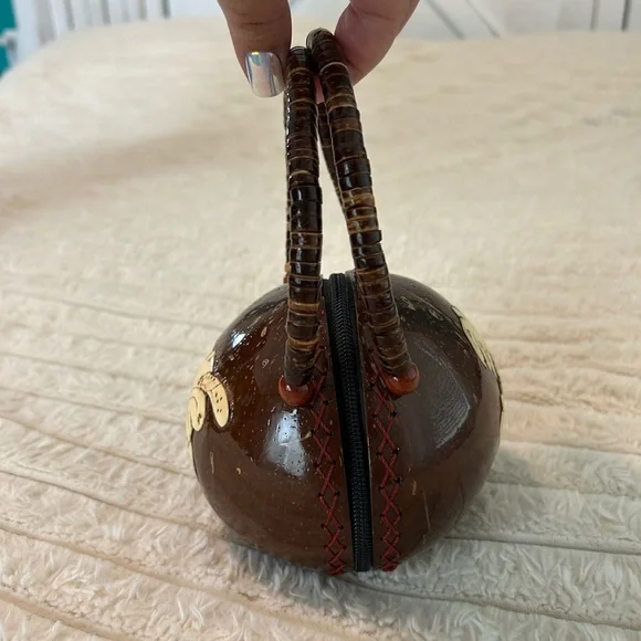 Handcrafted Real Coconut Shell Bag - Picture 2 of 5